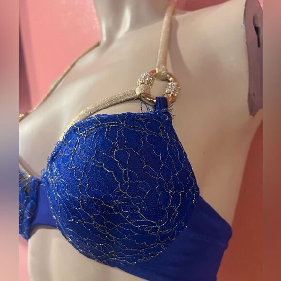 BEACH BUNNY MADAGASCAR GLAM BIKINI SET.. - Picture 13 of 13
